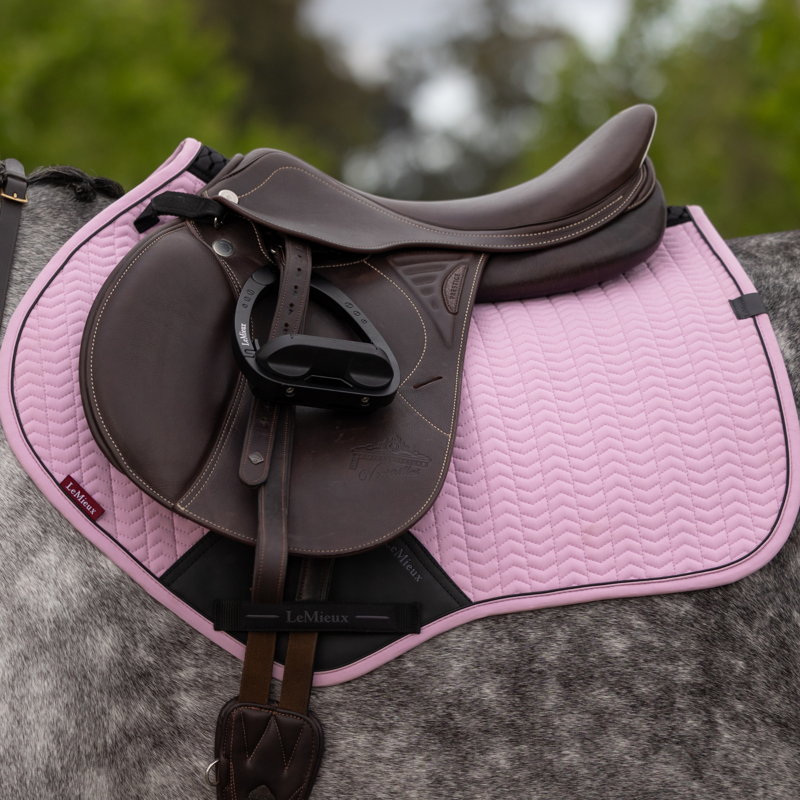 LeMieux Essence Close Contact Square - Fondant-1