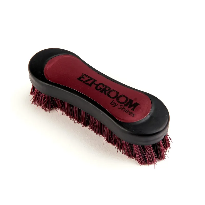 EZI-GROOM Grip Face Brush - Burgundy