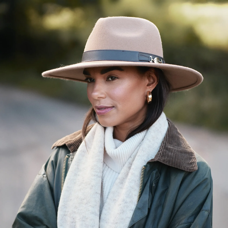 Hicks and Brown x Fairfax and Favor - The Halesworth - Camel-5