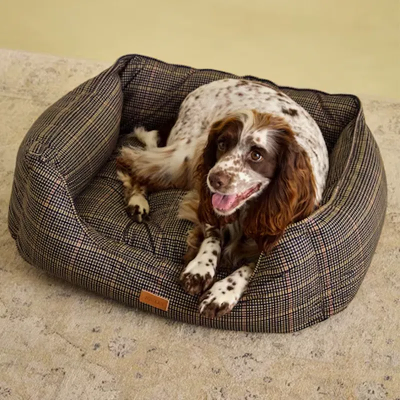 Joules Henson Check Box Bed-2