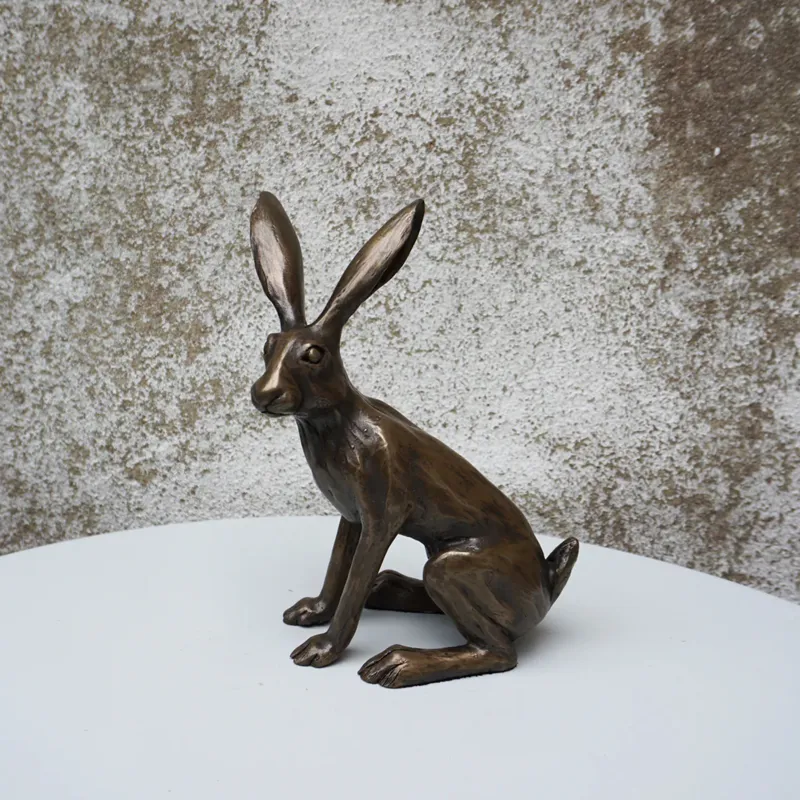 Oriele Bronze Sitting Hare-1