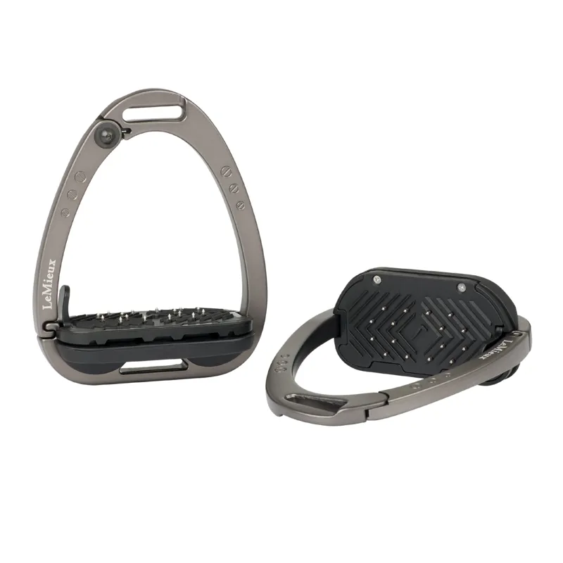 LeMieux Vector Balance Stirrup - Carbon