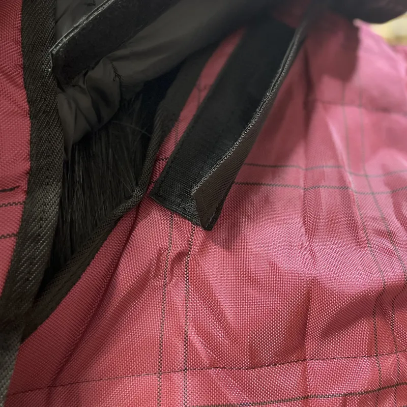 R and R 200g Stable Rug and Neck Set -3